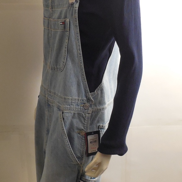 NWT -Tommy Hilfiger Overall Denim Shorts - Picture 2 of 6